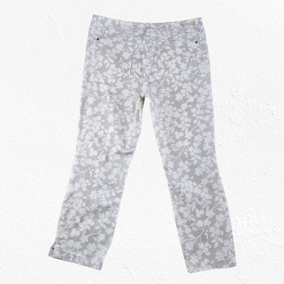 Pilcro and the Letterpress Gray Floral Cropped Straight Leg Pants Size 32 - Picture 14 of 14